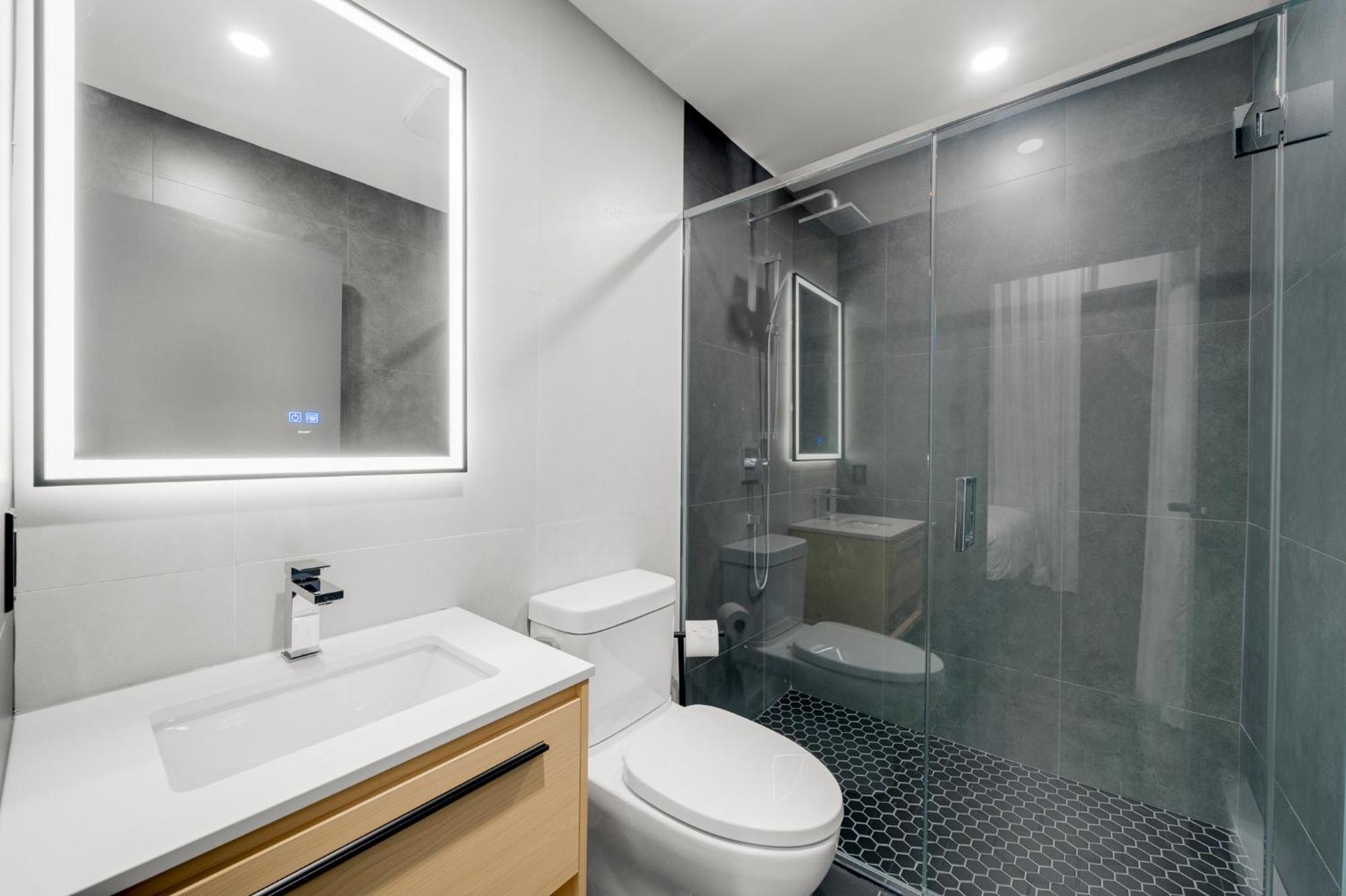 Lift Hotel Montreal Ngoại thất bức ảnh