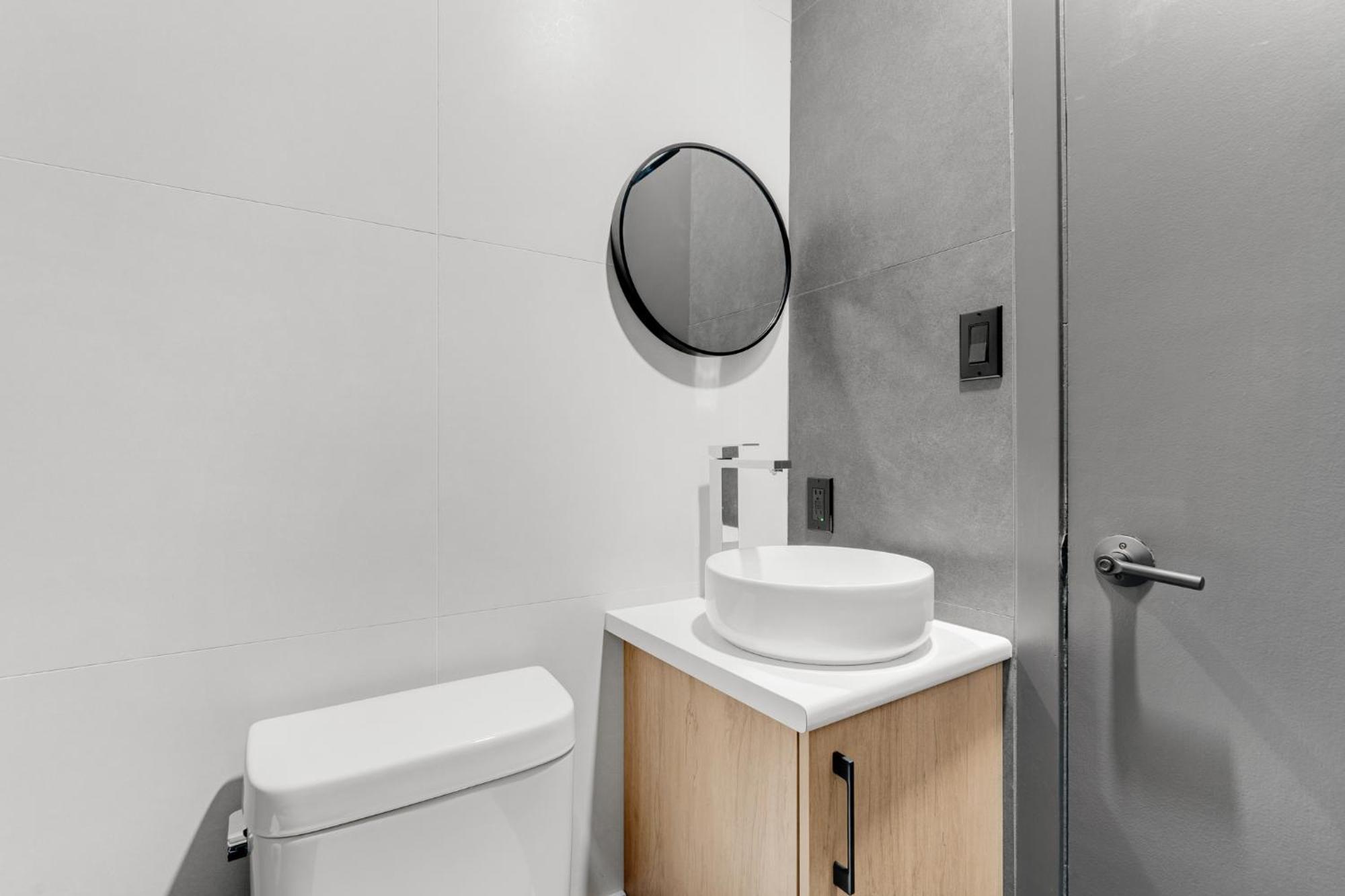 Lift Hotel Montreal Ngoại thất bức ảnh