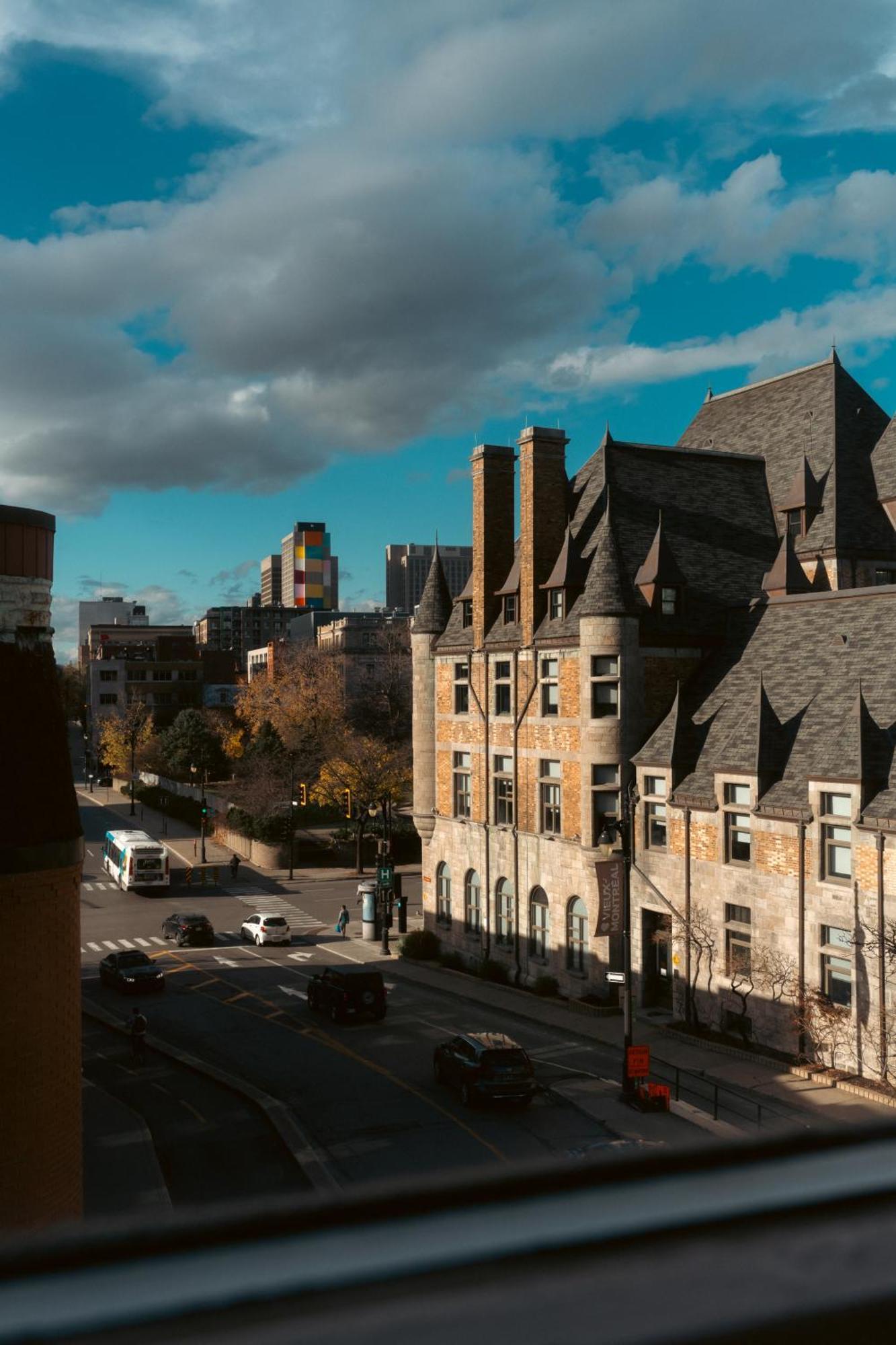Lift Hotel Montreal Ngoại thất bức ảnh